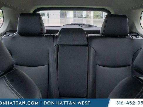 Used 2025 Toyota Corolla Cross XLE AWD/4WD image 18