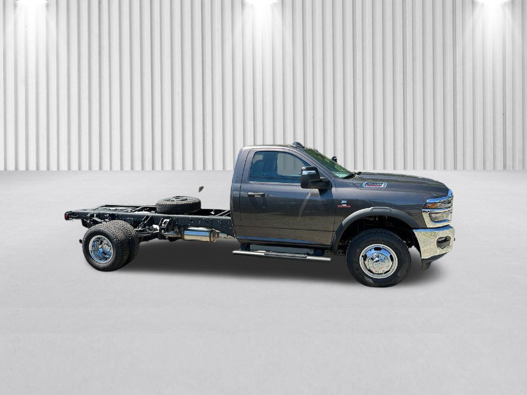New 2026 RAM 3500 Tradesman AWD/4WD image 3