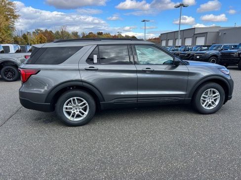 New 2026 Ford Explorer Active image 6