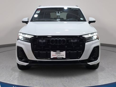Used 2025 Audi Q7 3.0T Prestige w/ Prestige Package AWD/4WD image 2