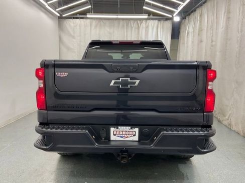 Used 2023 Chevrolet Silverado 1500 Custom w/ LPO, Dark Essentials Package AWD/4WD image 6