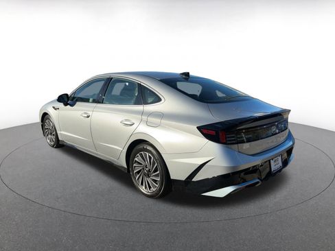 Used 2025 Hyundai Sonata SEL image 11