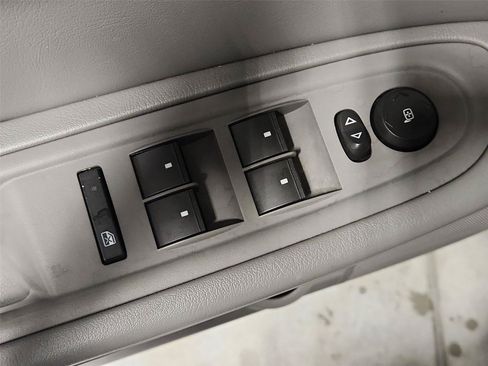 Used 2017 Chevrolet Traverse LT FWD image 21