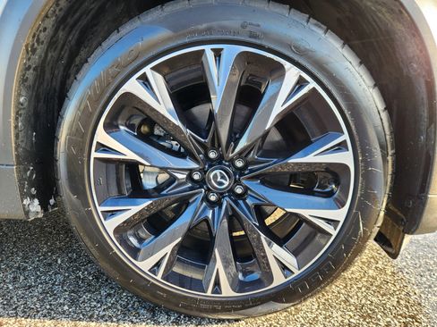 Certified 2024 MAZDA CX-90 Plug-In Hybrid w/ Premium Pkg image 22