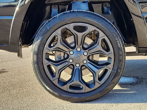 Used 2022 RAM 1500 Limited image 12