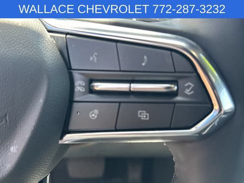Used 2025 Chevrolet Equinox LT w/ Convenience Package II FWD image 17