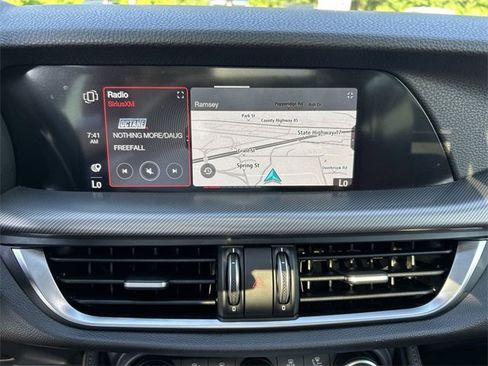 Used 2024 Alfa Romeo Stelvio Veloce image 20