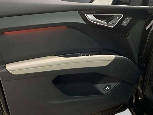 Used 2024 Audi Q4 e-tron Premium Plus w/ Premium Plus image 15