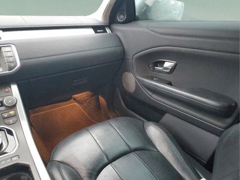 Used 2017 Land Rover Range Rover Evoque SE image 15