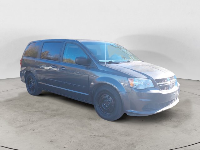 Used 2016 Dodge Grand Caravan SE w/ Quick Order Package 29E SE FWD image 3
