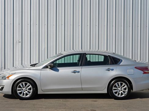 Used 2013 Nissan Altima 2.5 S image 40