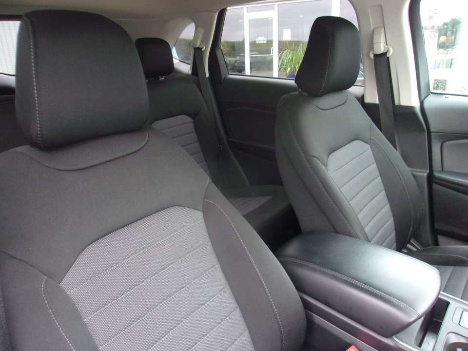 Used 2024 Ford Edge SE AWD/4WD image 12