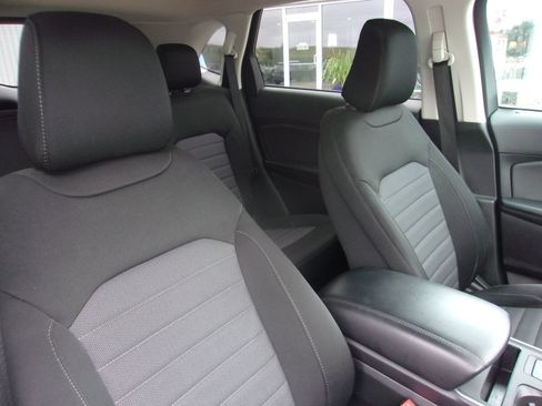 Used 2024 Ford Edge SE AWD/4WD image 12