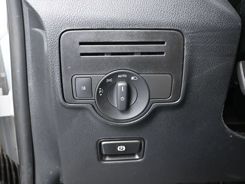 Used 2023 Mercedes-Benz Metris image 23