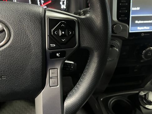 Used 2022 Toyota 4Runner SR5 Premium image 20