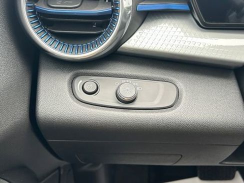 New 2026 Chevrolet Trax LT image 21