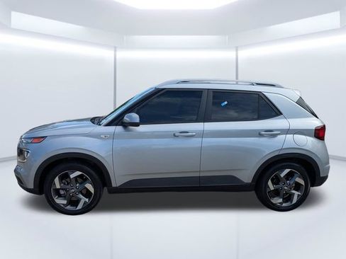 Used 2023 Hyundai Venue SEL FWD image 7