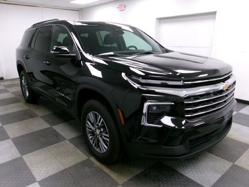 Certified 2024 Chevrolet Traverse LT w/ LPO, Floor Liner Package image 16