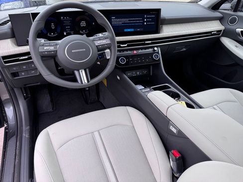 New 2026 Hyundai Sonata SEL FWD image 2