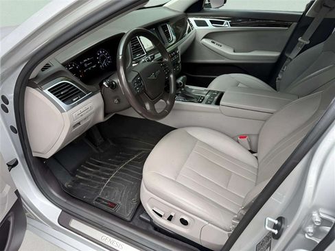 Used 2019 Genesis G80 3.8 AWD/4WD image 9