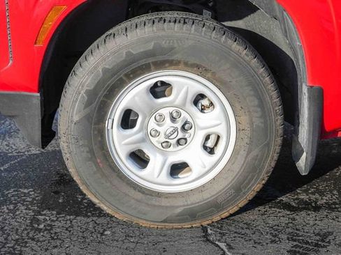 Used 2024 Nissan Frontier S w/ Technology Package image 11