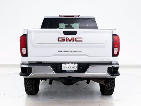Used 2022 GMC Sierra 2500 SLE w/ SLE Convenience Package AWD/4WD image 9