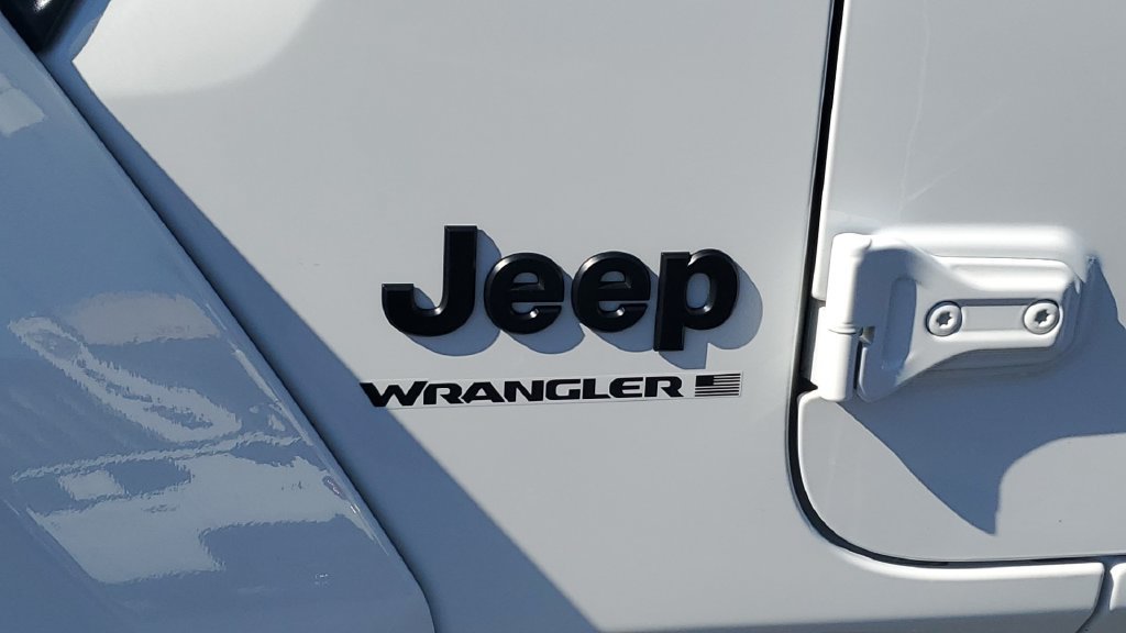 Used 2026 Jeep Wrangler Unlimited Sahara AWD/4WD image 8
