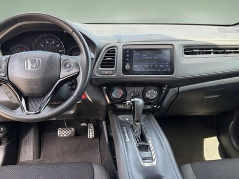 Used 2022 Honda HR-V Sport image 17