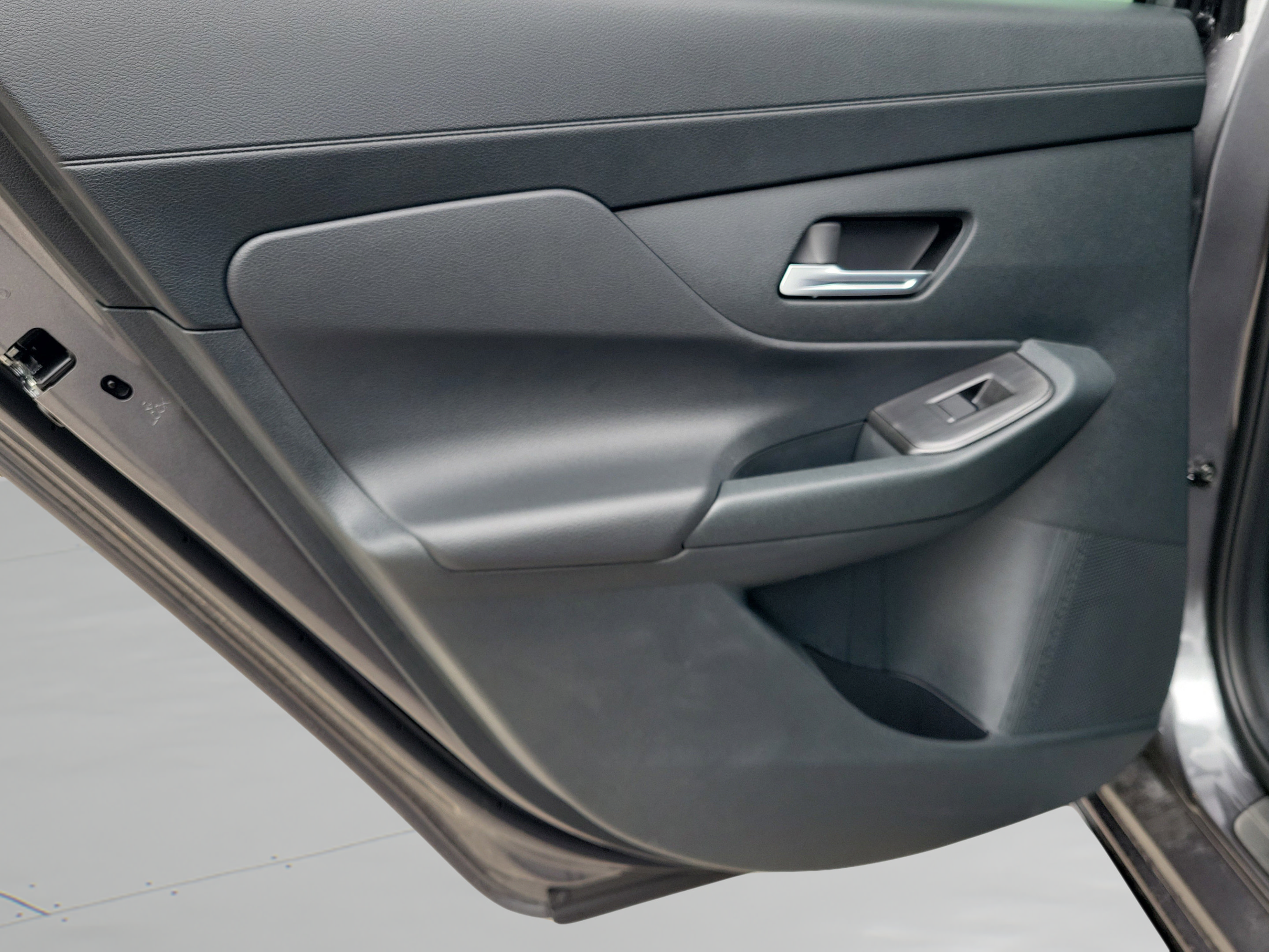 Certified 2026 Nissan Sentra SR w/ Floor Mat Package FWD image 7