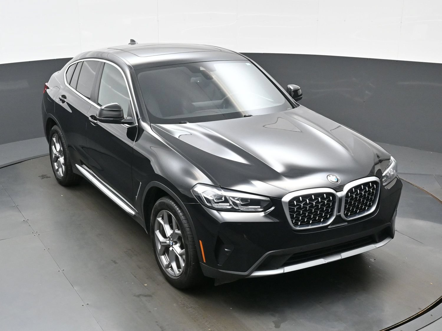Used 2025 BMW X4 xDrive30i AWD/4WD image 41