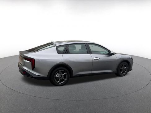 Used 2025 Kia K4 FWD image 14