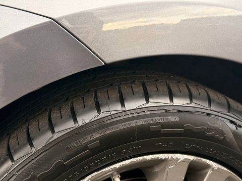 Used 2018 Hyundai Elantra Value Edition image 11