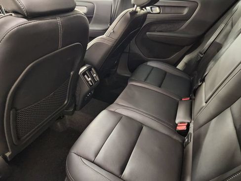 Certified 2026 Volvo XC40 B5 Plus AWD/4WD image 29
