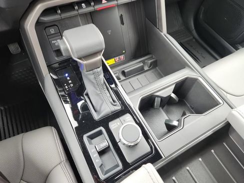New 2026 Toyota Tundra Limited AWD/4WD image 19