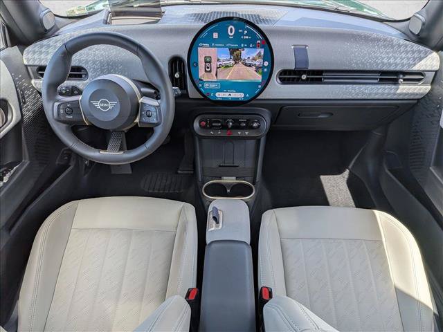 Used 2025 MINI Cooper 2-Door Hardtop FWD image 16