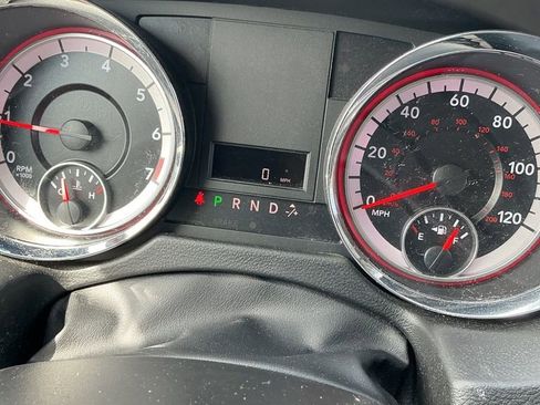 Used 2019 Dodge Grand Caravan SE image 1