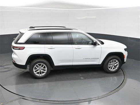 New 2025 Jeep Grand Cherokee Laredo X image 33