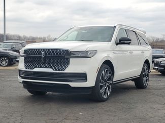 New 2026 Lincoln Navigator Reserve video 2