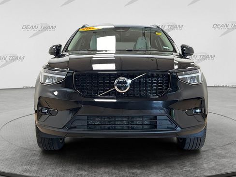 Used 2024 Volvo XC40 B5 Plus w/ Climate Package AWD/4WD image 7