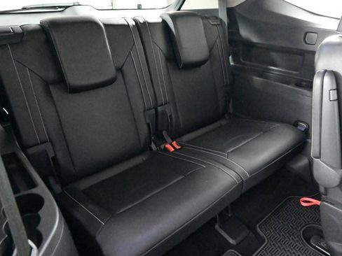 Certified 2021 Volkswagen Atlas SE w/ Panoramic Sunroof Package image 16