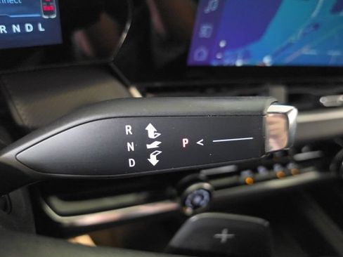 Certified 2025 Chevrolet Equinox LT FWD image 31