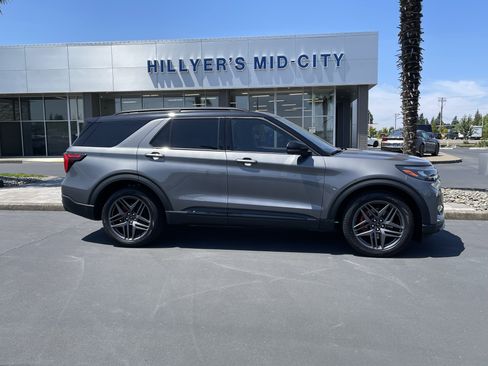 Certified 2025 Ford Explorer ST w/ Sun And Sound Package AWD/4WD image 2