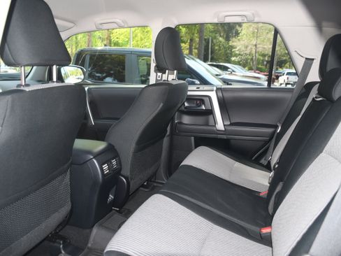 Used 2024 Toyota 4Runner SR5 image 14