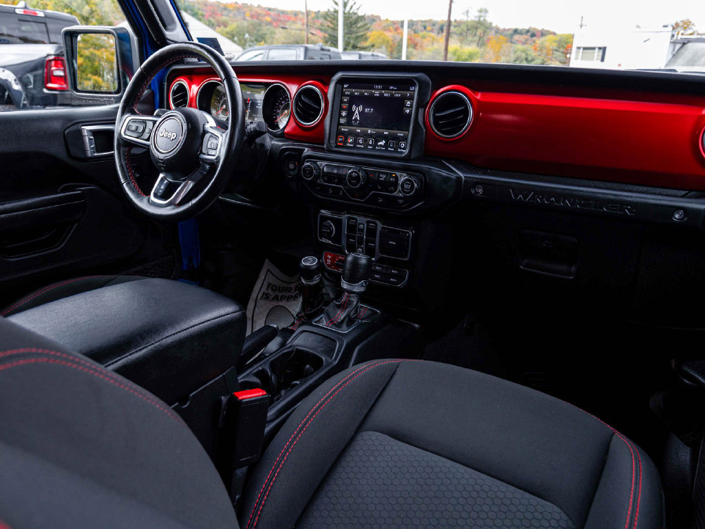 Used 2021 Jeep Wrangler Unlimited Rubicon w/ Dual Top Group AWD/4WD image 30