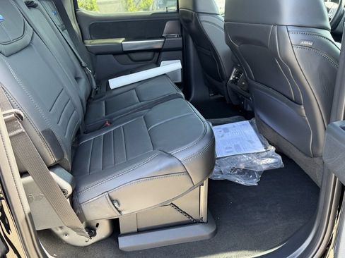 New 2026 Ford F250 Platinum w/ Tremor Off-Road Package AWD/4WD image 17
