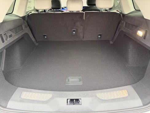 New 2026 Lincoln Nautilus Premier w/ Jet Appearance Package image 17