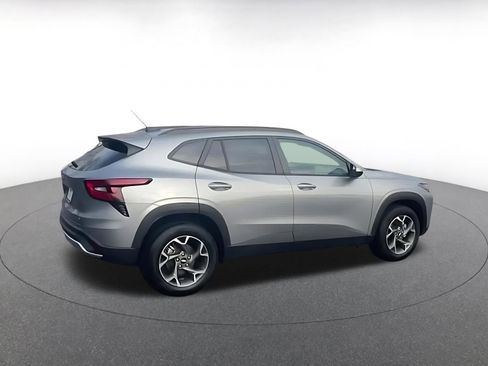 Used 2025 Chevrolet Trax LT image 15