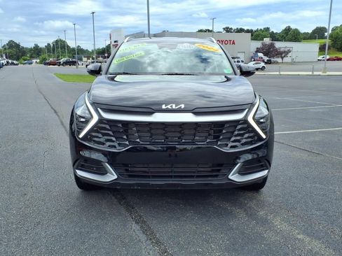 Used 2024 Kia Sportage EX image 2