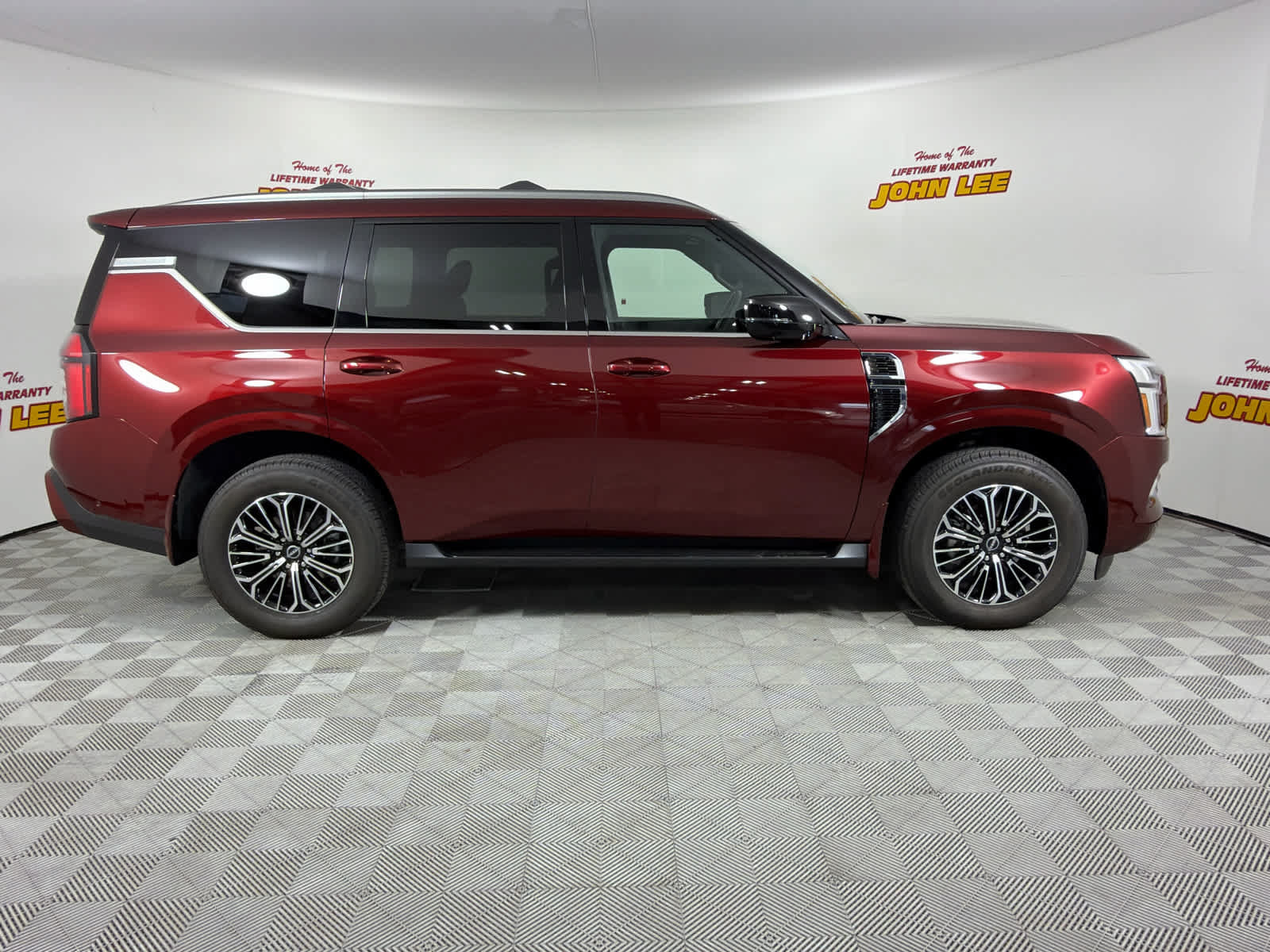 Certified 2026 Nissan Armada Platinum RWD image 7