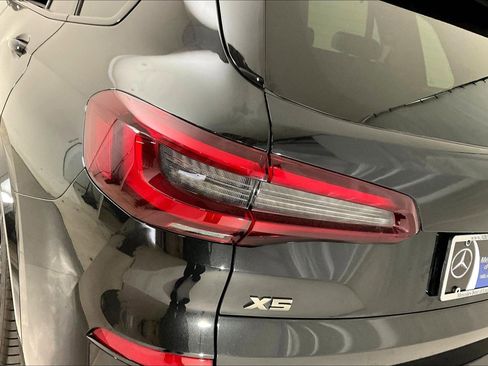 Used 2020 BMW X5 M50i w/ Executive Package image 22